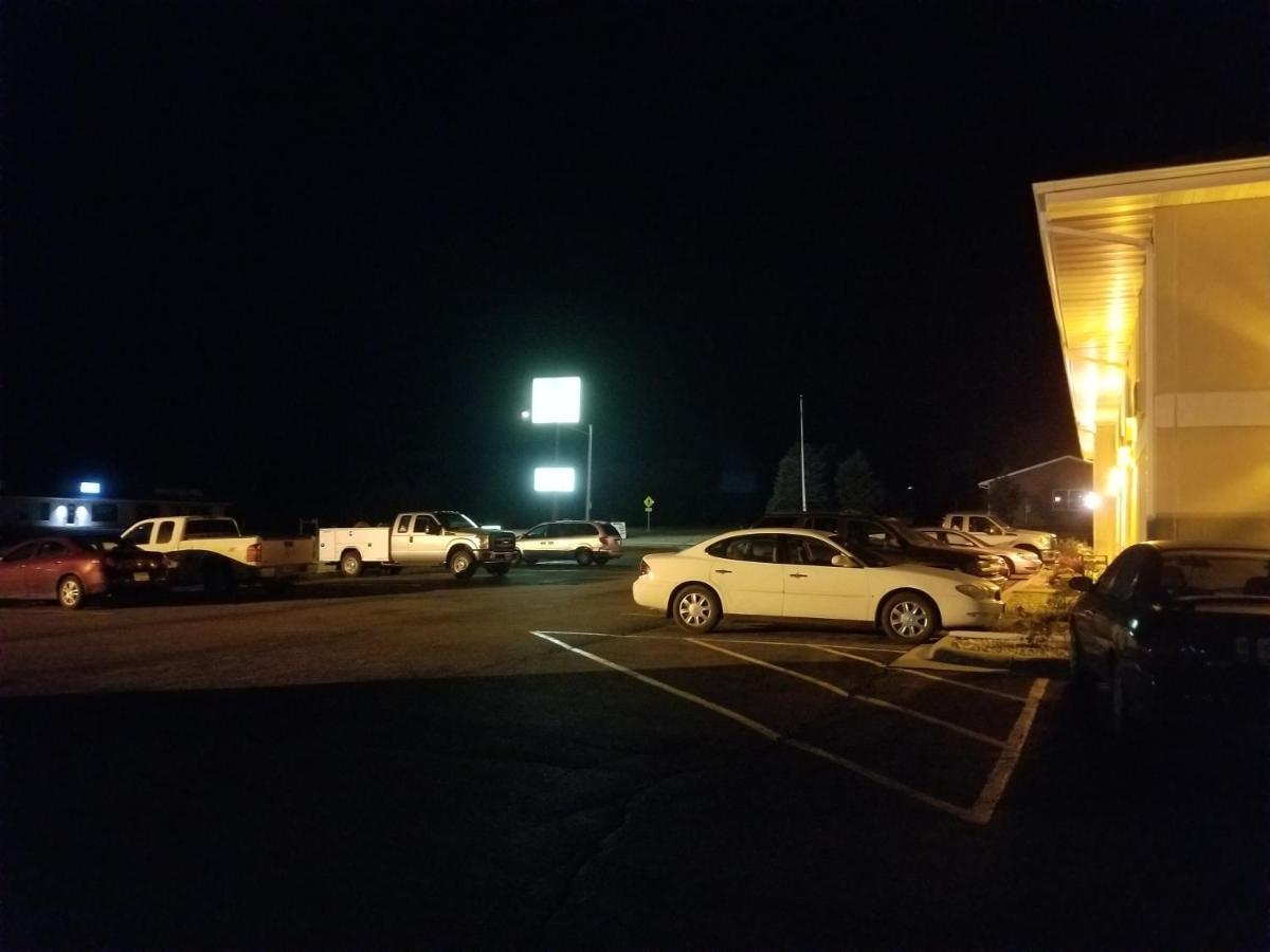 Bilmar Inn & Suites Dell Rapids Exterior foto