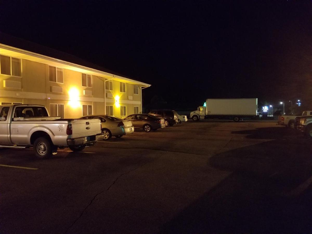 Bilmar Inn & Suites Dell Rapids Exterior foto